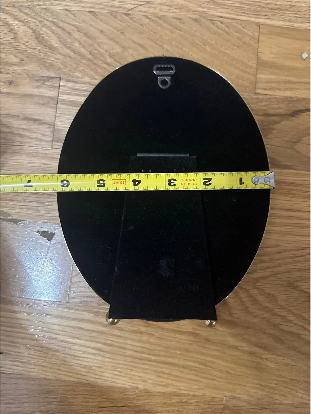 N/A oval picture